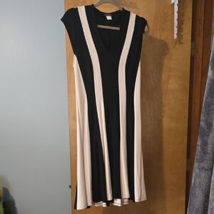 VENUS Black and Cream Midi Dress